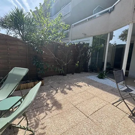 Apartment 4 People Pool Air Conditioning Garden Mandelieu